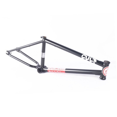 Quadro de bicicleta BMX preto com texto e decalques