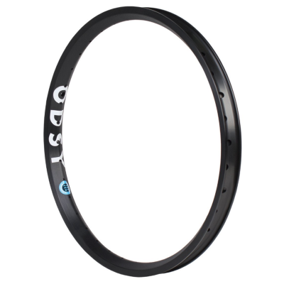 Aro de bicicleta preto com texto 'GODS'