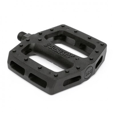 Pedal de bicicleta plástico preto com textura antiderrapante e texto ODYSSEY