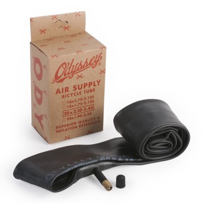 Tubo de ar para bicicleta Odyssey Air Supply com embalagem castanha e texto vermelho