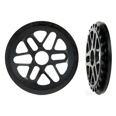 Roda preta com design de raios e texto ODSY LA GUARDIA 28