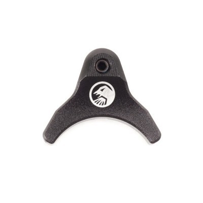 Peça preta em forma de 'T' angular com parafuso e logótipo branco