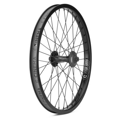 Roda preta de bicicleta com aro e raios finos