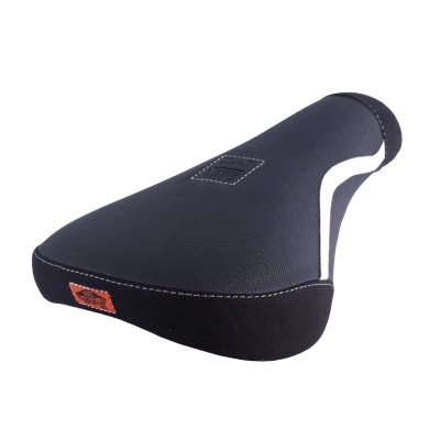 Assento de bicicleta preto com logo e etiqueta Vans