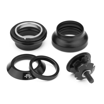 Conjunto de acessórios para bicicleta em metal preto com marcação .m.