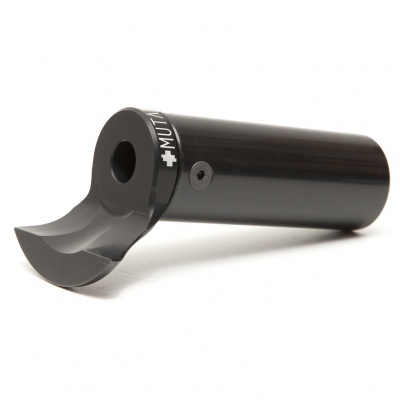 Produto cilíndrico metálico preto com texto branco 'MULTI'