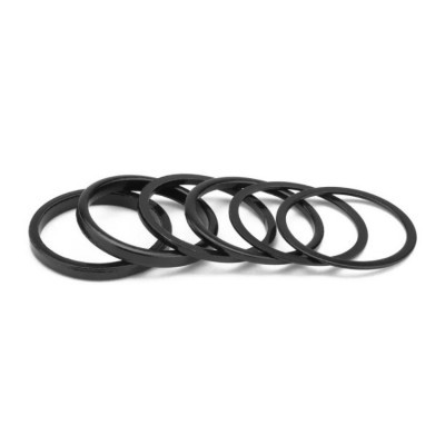 Seis anéis pretos em sequência sobre fundo branco