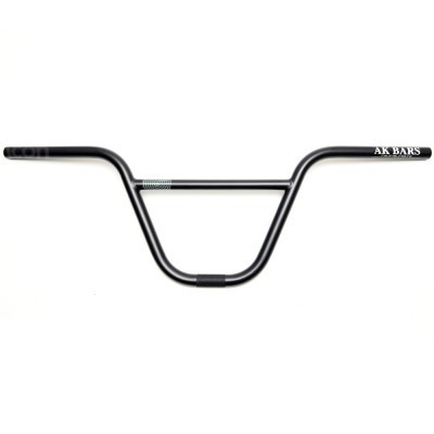 Guiador de bicicleta BMX preto com texto AK BARS