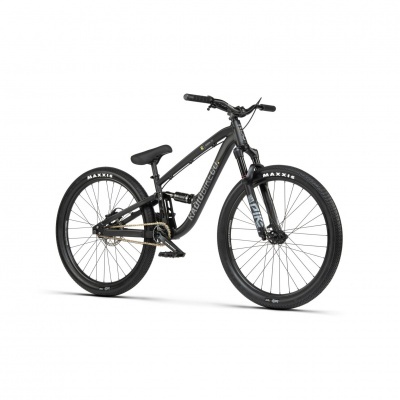 Bicicleta de montanha Ardiscus preta com pneus Maxxis