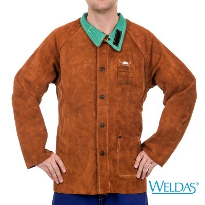 Casaco de proteção castanho com gola verde e botão preto