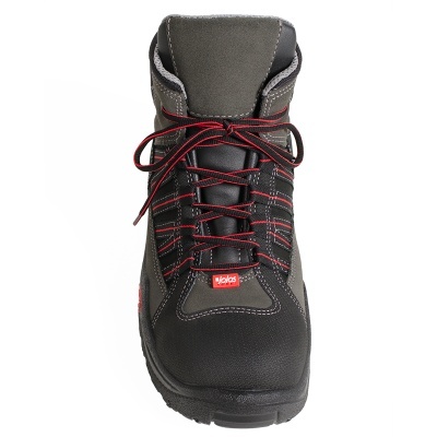 Bota de segurança preta e cinza vista frontal com atacadores vermelhos