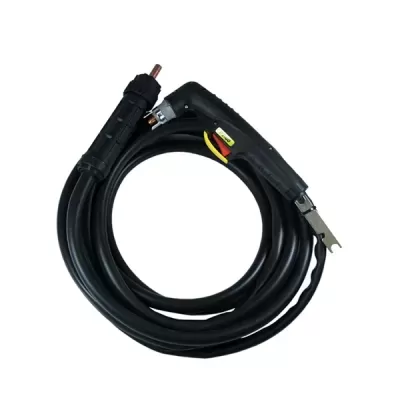 Cabo preto com pega ergonómica e componentes metálicos em fundo branco