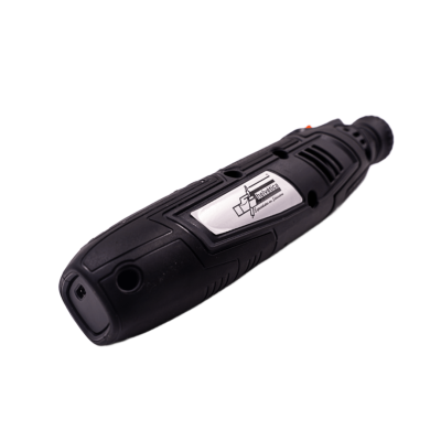 Aparelho elétrico portátil preto com etiqueta prateada e botão laranja