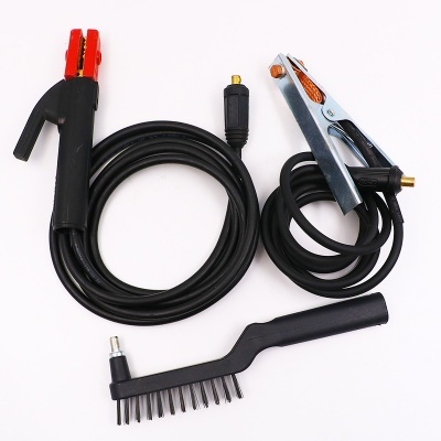 Acessórios para soldadura com cabos elétricos, pinça vermelha e preta, braçadeira metálica e escova de limpeza