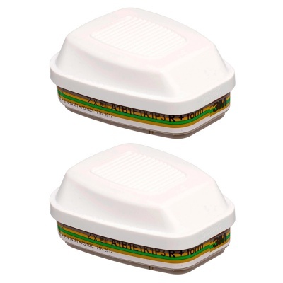 Dois filtros para máscara respiratória brancos com faixa colorida e texto 3M