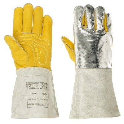 Par de luvas de proteção amarelas e cinza com parte metálica prateada