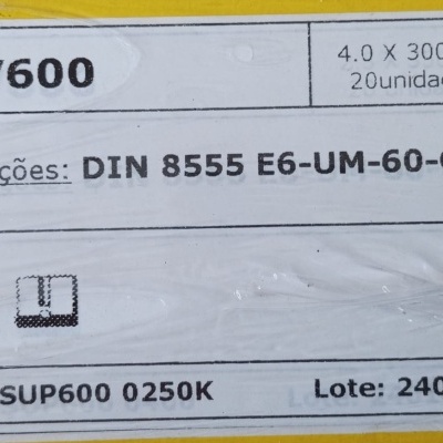 Etiqueta de produto SCH V600 com especificações técnicas e tabela de diâmetros