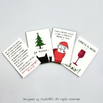 Quatro cartões de Natal com desenhos e frases em português sobre um fundo cinza claro.