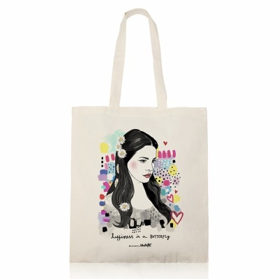 Saco de tecido bege com ilustração de mulher e texto