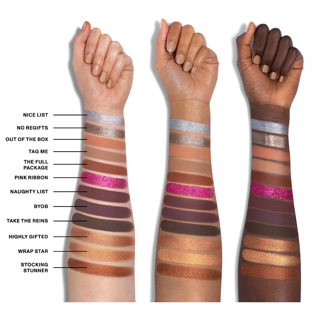 Paleta de Sombras 35te Tease The Season Artistry Palette Morphe Três braços com amostras de maquilhagem em faixas coloridas e etiquetas em inglês.