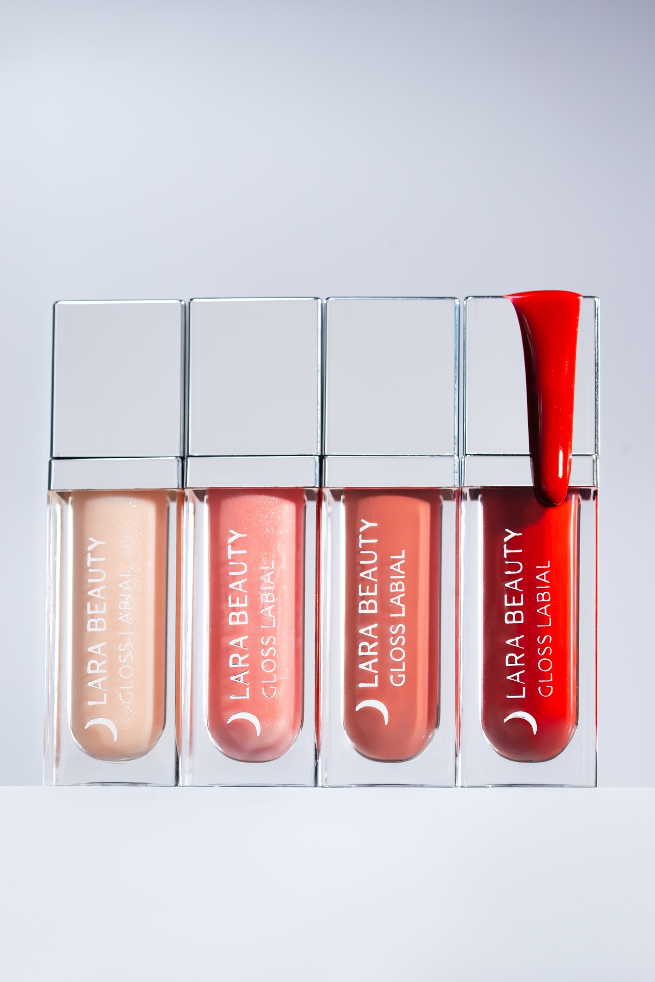 Gloss Lara Beauty Quatro batons gloss labial em diferentes tons da marca LARA BEAUTY