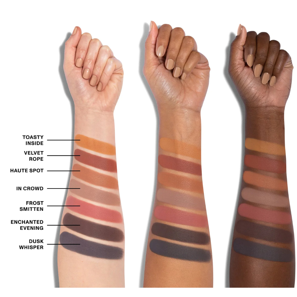 Paleta de Sombras 35XS No Silent Nights Artistry Morphe Três braços com amostras de maquilhagem numeradas em tons variados, fundo branco