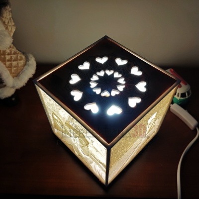 Cubo&#x20;4&#x20;Fotos&#x20;-&#x20;Ilumina&#x00E7;&#x00E3;o&#x20;220V