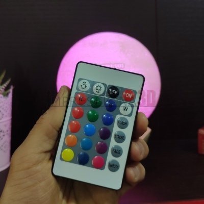 Lua&#x20;Bateria&#x20;Recarreg&#x00E1;vel&#x20;-&#x20;Luz&#x20;Colorida&#x2F;Comando&#x20;&#x00E0;&#x20;Dist&#x00E2;ncia