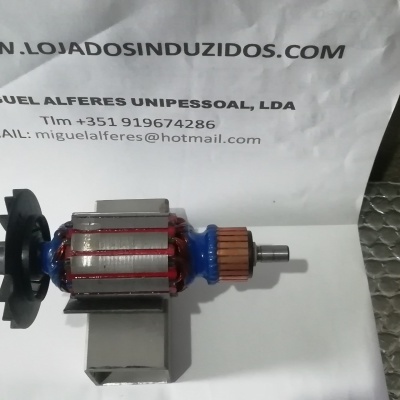 Rotor elétrico sobre folheto com contacto e site da loja