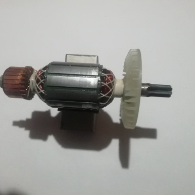 Rotor de motor elétrico com cobre e engrenagem de plástico