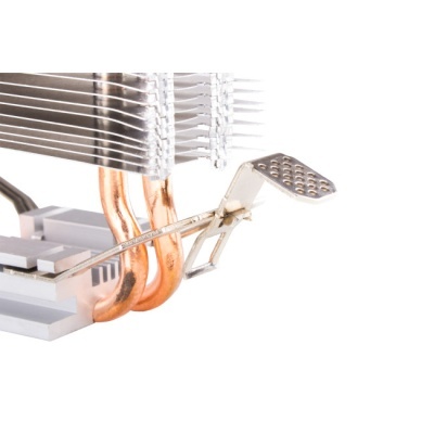 Dissipador de calor para computador com tubos de cobre e aletas metálicas