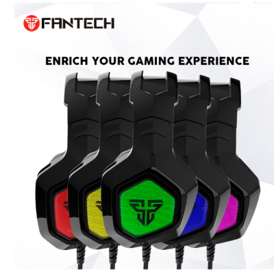 Headphones Fantech para jogos com luzes coloridas e texto promocional