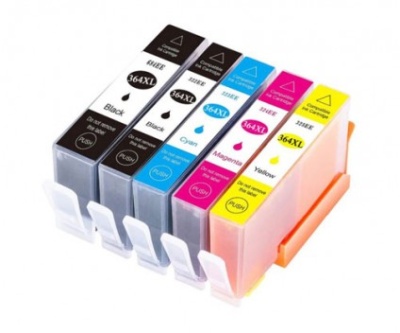 Conjunto de cinco tinteiros para impressora com etiquetas coloridas e tampas brancas