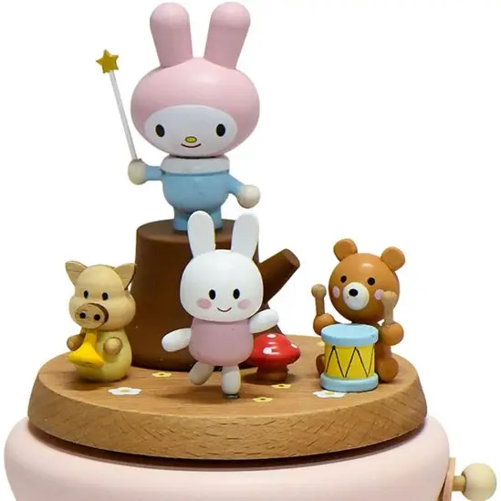 Caixa de Música de Madeira Dança do Coelho Figura musical em madeira com coelhos, porco e urso coloridos sobre base redonda