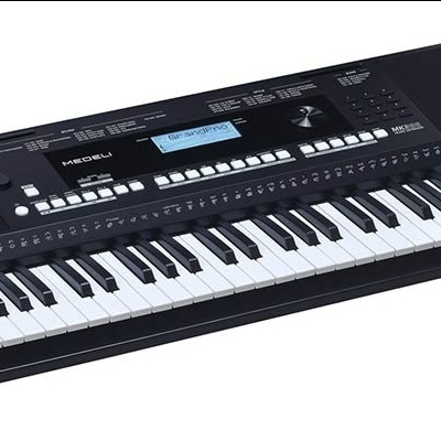 Teclado musical eletrónico preto com 61 teclas e visor digital azul