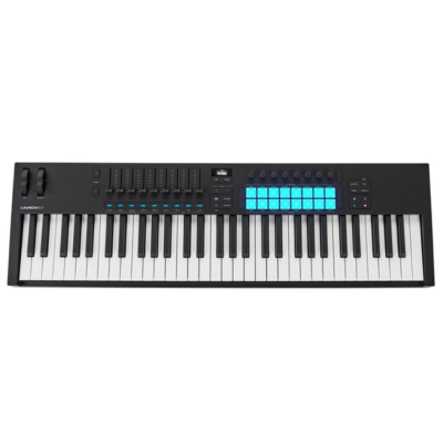 teclado MIDI Launchkey preto com 49 teclas e pads azuis