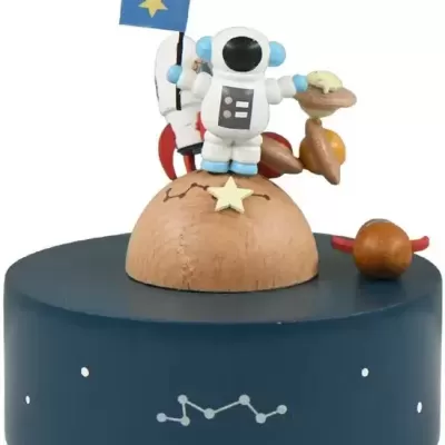 Caixa de música azul com astronauta e planetas em madeira no topo