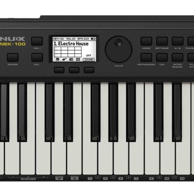 Teclado musical NUX NEK-100 preto com teclas e ecrã digital