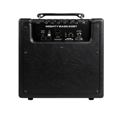 Amplificador MIGHTY BASS 508T preto com alça e painel traseiro com entradas e botões