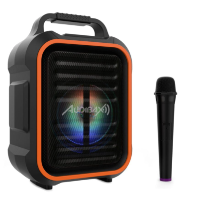 Coluna portátil preta com contorno laranja, luzes LED coloridas e microfone preto