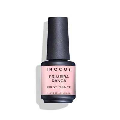Frasco de verniz gel para unhas cor rosa claro com tampa preta da marca INOCOS.