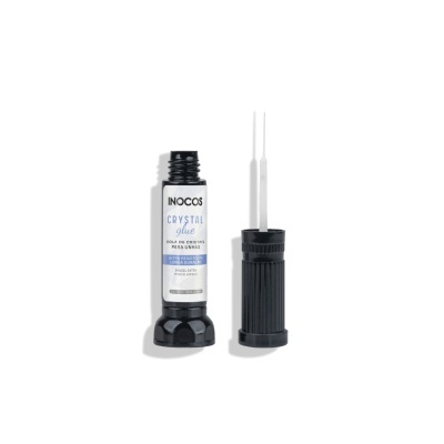 Cola para unhas INOCOS Crystal Glue em frasco preto aberto com pincel