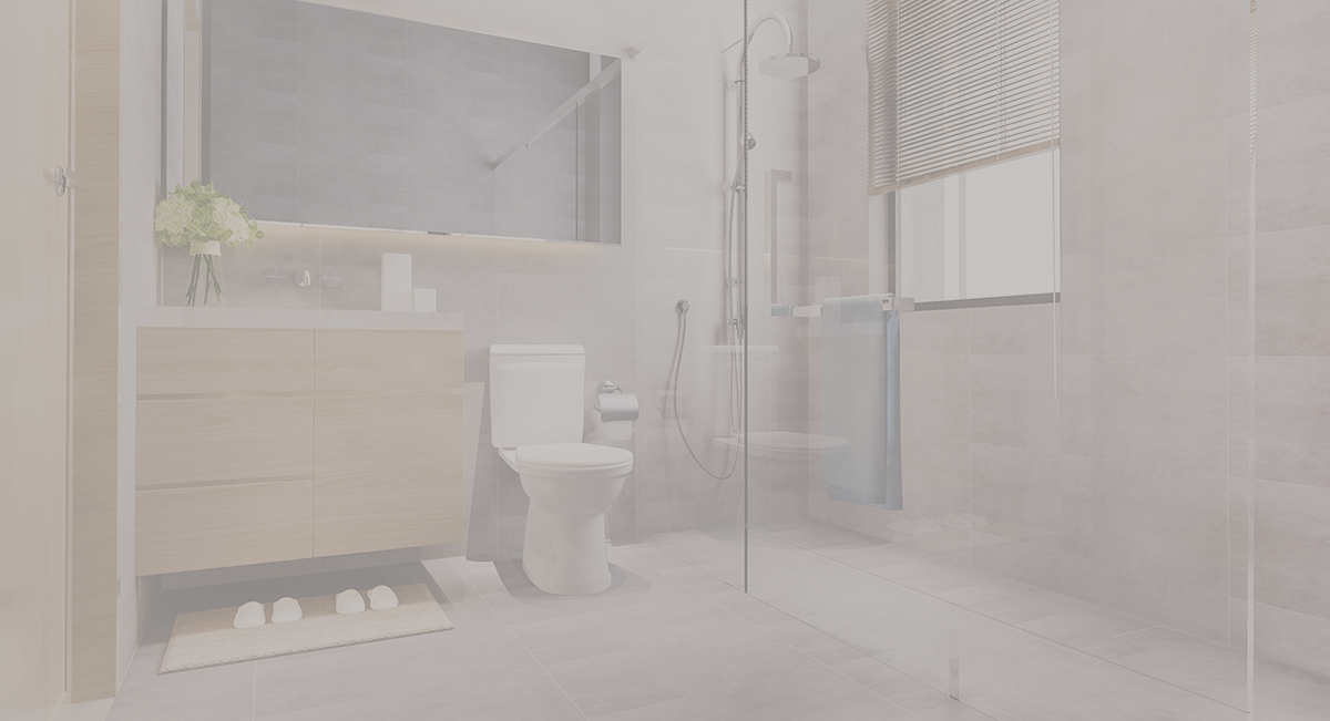 7 passos simples e rápidos para a limpeza da casa de banho Casa de banho moderna com armário de madeira clara, sanita branca e chuveiro com vidro transparente