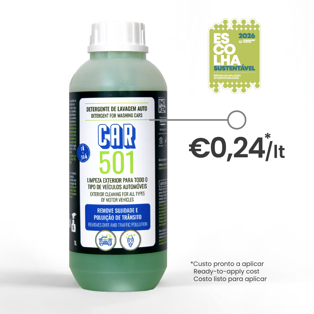 Champô para o carro - CAR 501 Frasco verde de detergente para lavagem de carros CAR 501 com rótulo e selo de sustentabilidade