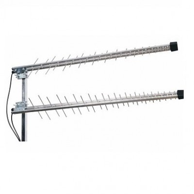 Antena direcional metálica prateada com elementos em espinhos