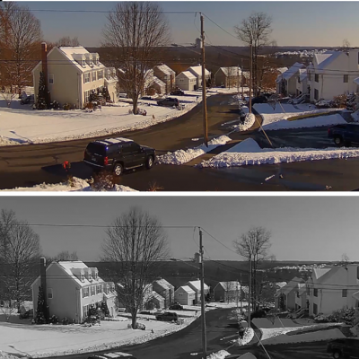 Rua residencial com neve em dia e noite mostrando casas, carros e árvores.