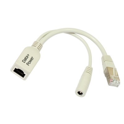 Cabo adaptador branco com ficha RJ45 e texto Data+ Power