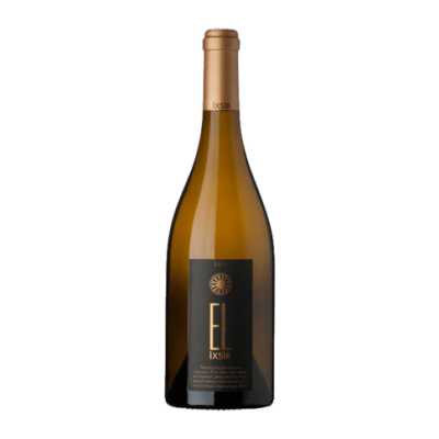Garrafa de vinho branco com rótulo preto e dourado e ano 2015