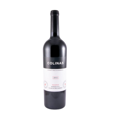 Garrafa de vinho COLINAS com rótulo branco e preto, ano 2012, Reserva