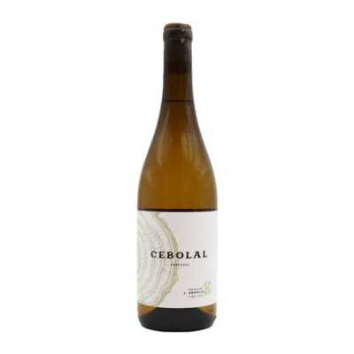 Garrafa de vinho branco com rótulo branco e texto CEBOLAL PORTUGAL